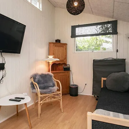 5 Person In Thyholm-by Traum Thyholm