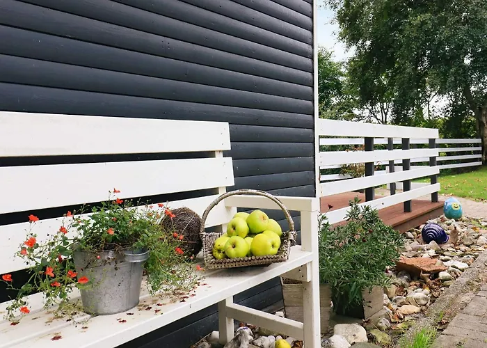 5 Person In Thyholm-by Traum