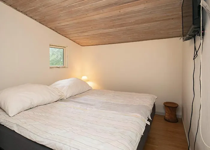 5 Person In Thyholm-by Traum Thyholm